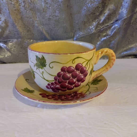 Large Tea/ Coffee Mug/Cup With Saucer . Grape/Leaf Pattern . 2 pc Set - Picture 2 of 12